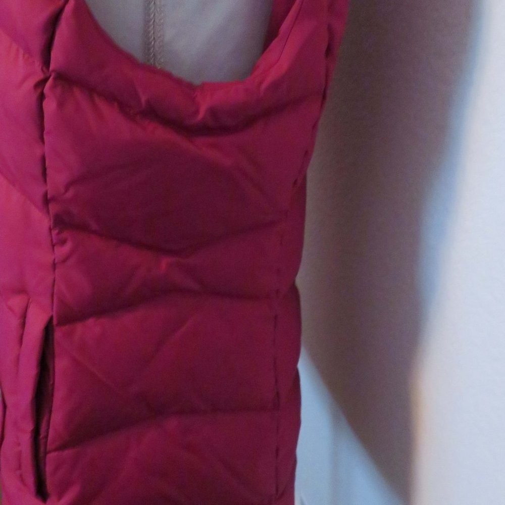 🎉⭐️🎉HP🎉⭐️🎉 Eileen Fisher, Down Puffer Vest-High Collar - S/P, Cranberry, EUC - Picture 5 of 15